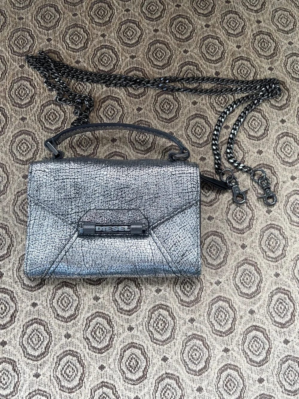 Diesel Metallic Silver Leather  Crossbody Chain Wallet Purse - Picture 9 of 11